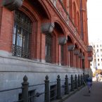 red bricks